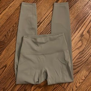 Lululemon wunder train leggings
